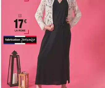 ROBE MANCHES COURTES