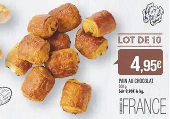 PAIN AU CHOCOLAT