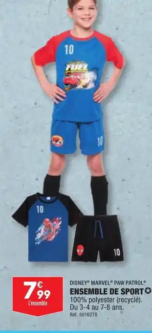ENSEMBLE DE SPORT