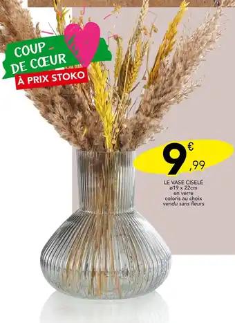 Le vase ciselé