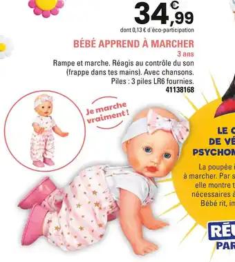 Bébé apprend à marcher