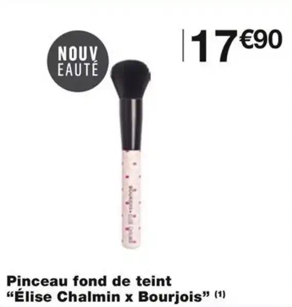 Pinceau fond de teint "Élise Chalmin x Bourjois❞ (¹)
