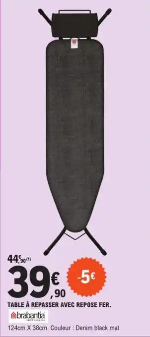 TABLE À REPASSER AVEC REPOSE FER.