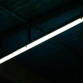 Tube Néon LED T8 60cm 9W Haut rendement Garantie 5 ans (Pack de 25) - Blanc Froid 6000K - 8000K - SILAMP