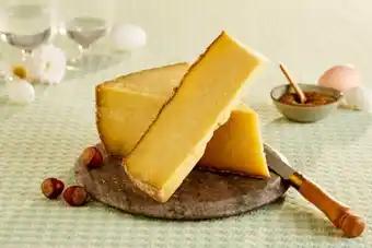 Cantal Entre-Deux A.O.P. FILIÈRE QUALITÉ CARREFOUR (z)