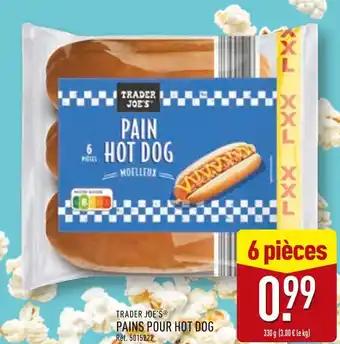 Trader Joe's Pains pour hot dog